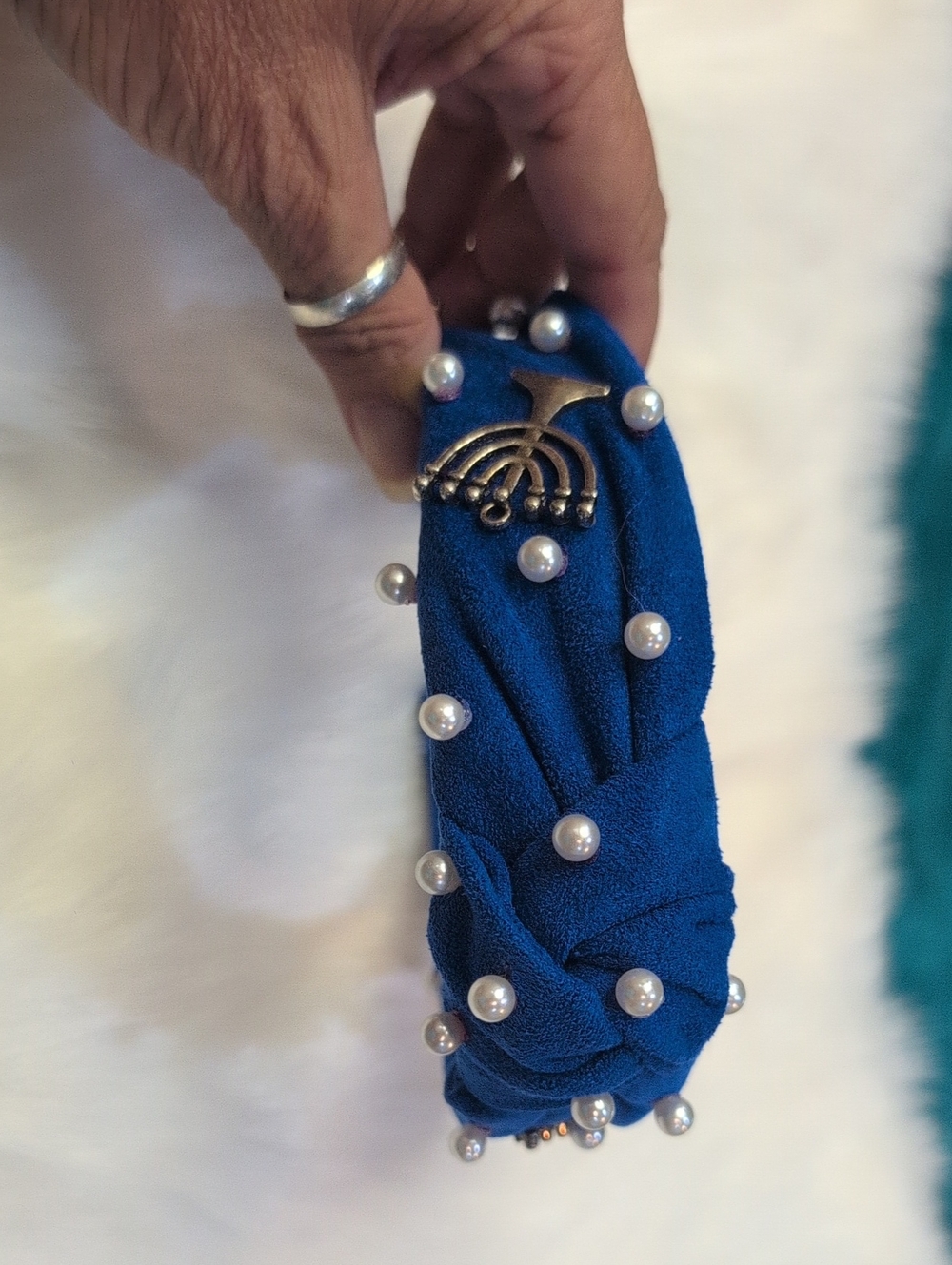 Blue Pearl-Embellished Women’s Headband